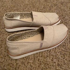 BOBS memory foam slide on. Size 7 in Women’s